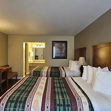 Mill Village Motel Eatonville Екстериор снимка